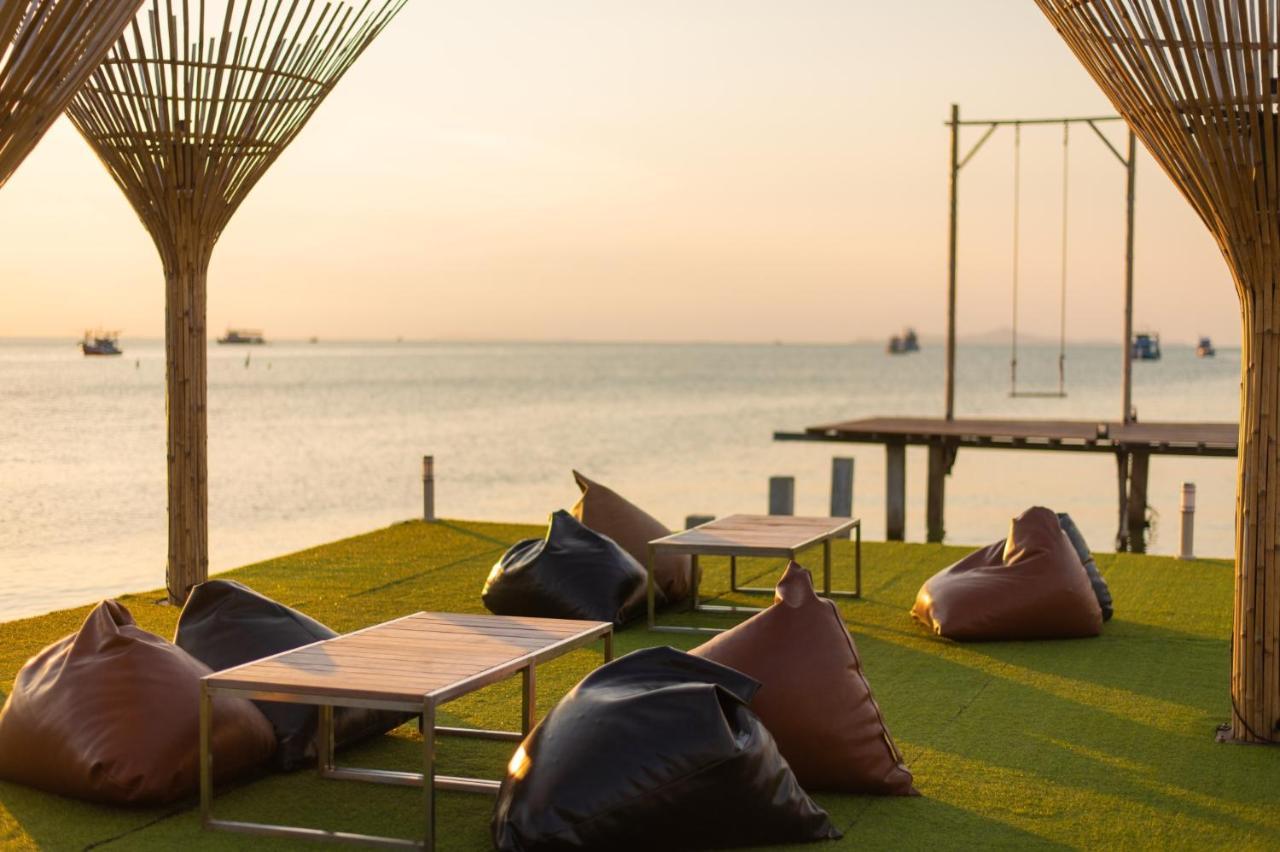 Baan Tah On The Sea Hotel Bang Sare Exterior photo