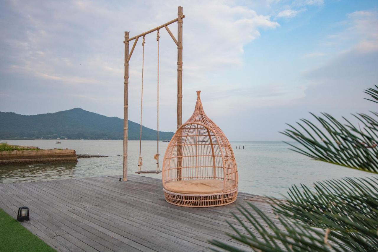 Baan Tah On The Sea Hotel Bang Sare Exterior photo