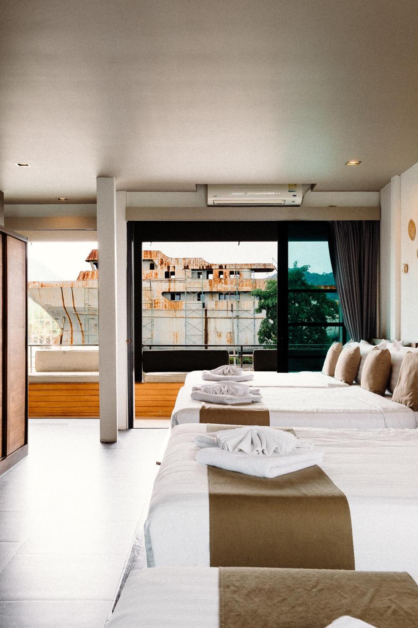 Baan Tah On The Sea Hotel Bang Sare Exterior photo